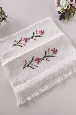 Kanaviçe Nakışlı Güllü Kadife El Yüz Havlusu Seti-2'li - 50x90 Cm- Beyaz Beyaz Beyaz