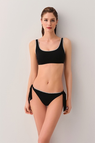 Suwen Lisa Bağcıklı Kroşetalı Bikini Alt Sb25510012012 Siyah