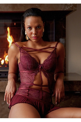 Amarelle Roma Bordo Balenli Dantel Detaylı Babydoll