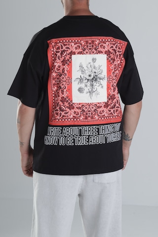 Cocopelli Halı Desenli Siyah Tasarım T-shirt Coc1493 Siyah