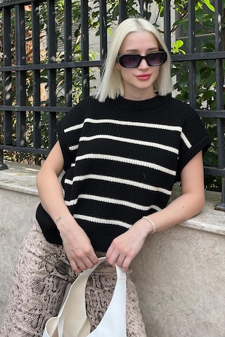 Madmext Siyah Çizgili Triko Süveter Mg2159