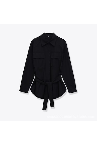 Kadınlara Uygun, Şık Ve Profesyonel Tarzda Kemerli Gömlek. Siyah
