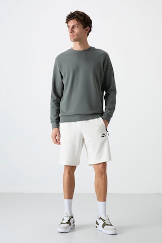 Tommy Life Standart Fit Basic O Yaka 3lü Paket Siyah-lacivert-çağla Erkek Sweatshirt 88053 Siyah-lacivert-çağla