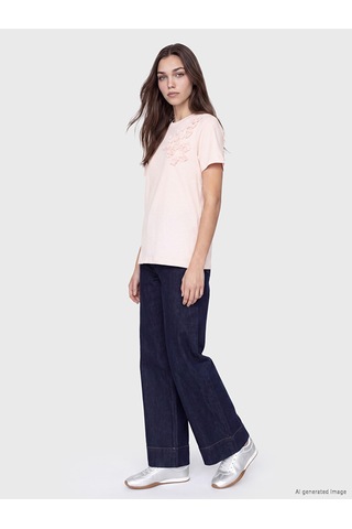 Lcw Modest Pembe Nakışlı Soft Touch Kadın Tişört