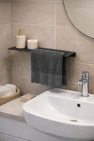 Raflı Siyah Metal Havluluk Modern Banyo Havlu Askısı Siyah
