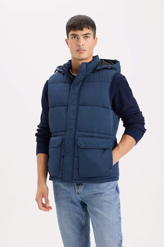 DeFacto Regular Fit Kapüşonlu Fermuarlı Cepli Şişme Yelek D6285AX25SPNV175