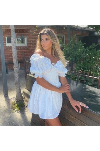 Fashion Cocktail Puff Kollu Tüylü Belden Lastikli Göğüs Bağlamalı Yazlık Doğal Bohem Şirin Yazlık Elbise Beyaz