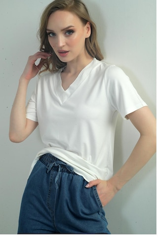 By Saygı Kadın V Yaka Yırtmaçlı Kısa Kol Bluz-40643 Ekru