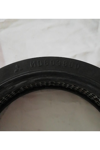Mitsubishi Lancer Hava Filtresi 88-91 MD603800