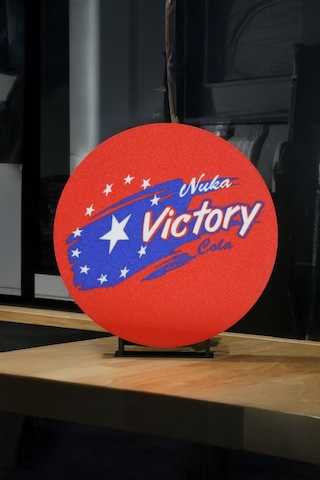 Nuka Cola Victory Tasarımlı Gece Lambası Çok Renkli