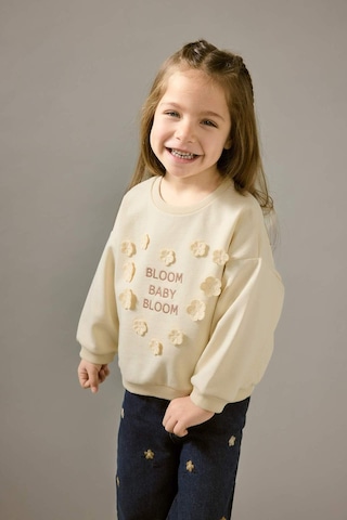 Defacto Kız Bebek Oversize Geniş Kalıp Bisiklet Yaka Çiçekli Nakışlı İçi Yumuşak Tüylü Sweatshirt G6837a525cwbg31 Bej-bg31