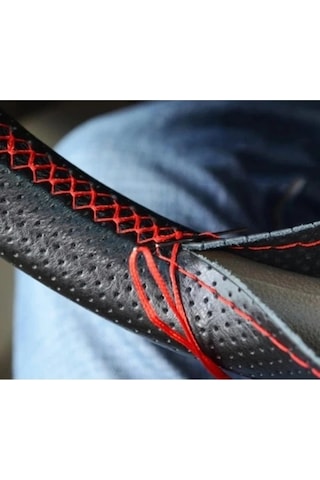 Ford Fiesta Kırmızı Direksiyon Kılıfı Dikmeli Delikli Model