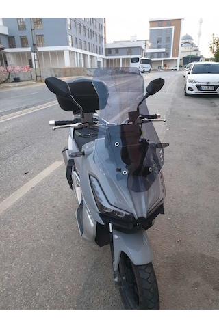 Motocam Motolüx Wow 150 Ön Cam 2023-2026 Model 65cm Füme Renkli 4mm Orta Boylu