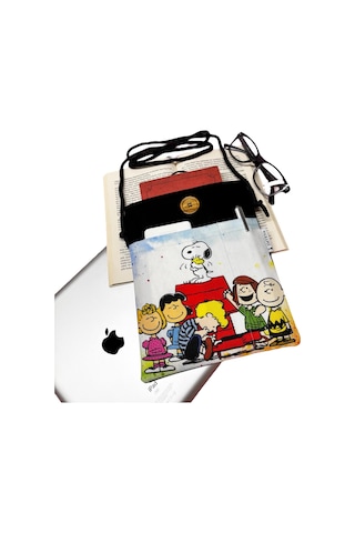 Askılı Kitap / Tablet / Ebook Çantası – Kılıfı ( Snoopy ) Çok Renkli