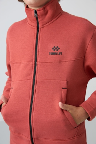 Tommylife Tommy Life Kiremit Pamuklu Kalın İçi Tüylü Yumuşak Dokulu Standart Fit Nakışlı Erkek Çocuk Sweatshirt - 11245 Kiremit