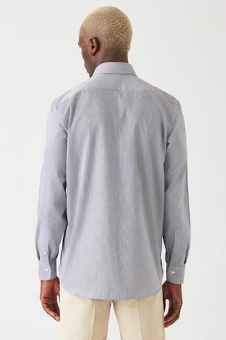 Bisse Erkek Regular Fit Uzun Kollu Klasik Gömlek LACİ GM22K222035_D39 Lacivert