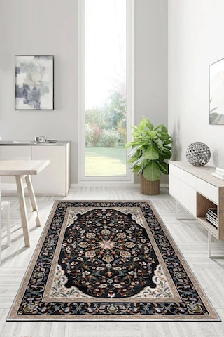 Zeminde Bir Saray Medalyonlu Ve Çiçekli Halı Tasarımı - Kaymaz Taban Siyah - Bej