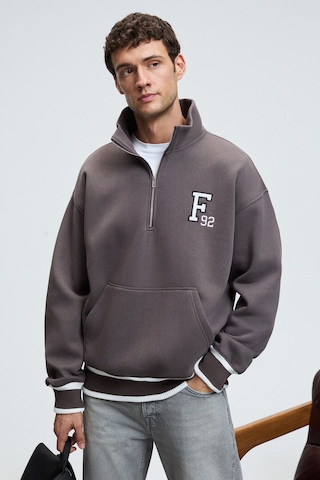 Grimelange PLATA Erkek Yarım Fermuarlı Kanguru Cepli Etek Ve Kolda Triko Detay Relaxed Fit Füme Sweatshirt