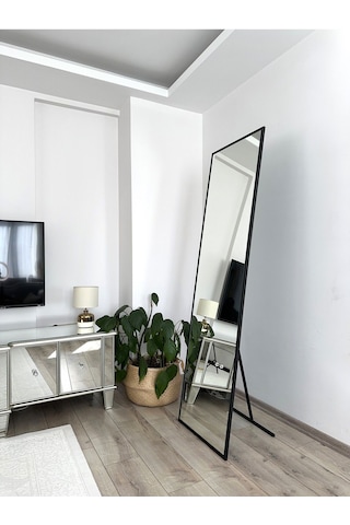 Effe Siyah Metal Çerçeveli Ayaklı 180x50 Cm Boy Aynası