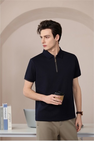New Performance Premium Polo T-shirt %53,8 Polyester %37,2 Pamuk %2,5 Spandex %2,0 Asetat %1,7 Bakır Amonyak %1,5 Dut İpeği %1,3 Keten Lacivert
