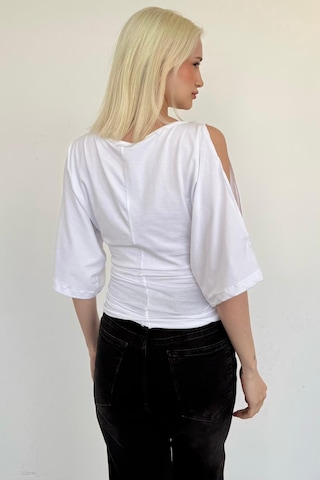Madmext Beyaz Belden Büzgülü Yarasa Kollu Açık Omuz Bluz Mg2672 Beyaz