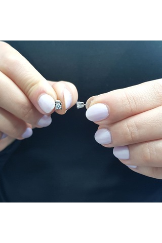 Lova 0.20 Karat Pırlanta Tektaş Küpe - 3040020