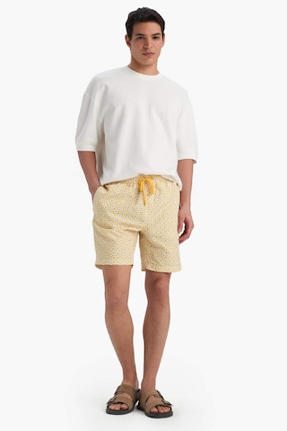 Defacto Regular Fit Desenli File Astarlı Diz Üstü Deniz Şortu E1025ax25hsyl190 Sarı