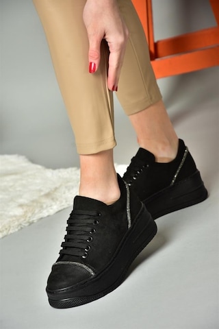 Fox Shoes R274217502 Siyah Süet Kalın Tabanlı Spor Ayakkabı Sneakers Siyah