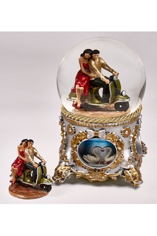 Kar Küresi Antik Klasik Büyük 120 Mm El Boyaması,müzikli Kendinden Üflemeli, Vespalı Sevgili Çift