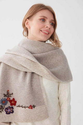 Desen Triko Kadın Çiçek İşlemeli Triko Şal 23154 V. Bej