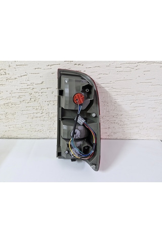 Toyota Hilux Sol Arka Stop Lambası Duylu Sıfır 2012-2014