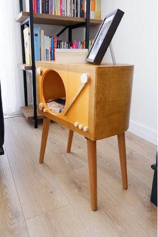 Dekoratif Retro Plak Çalar Sehpa Köşe Sehpa