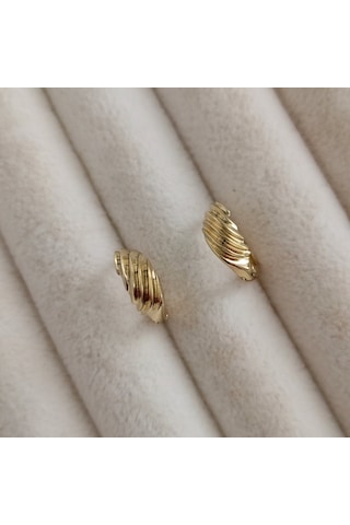 Lente Aksesuar Xuping Kararmaz Çelik Gold Burgu Model Vintage Küpe Altın