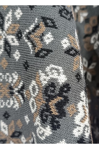 Uludağ Triko Kadın Füme Çiçekli Kilim Desen Omuz Şalı - Füme