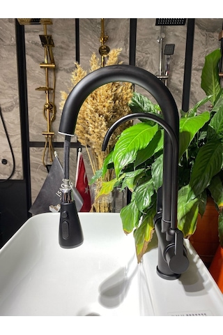 İsaoğlu Yapı Siyah Spiralli Arıtmalı Mutfak Bataryası Mat Siyah Arıtıcılı Evye Musluğu Luxury Design Siyah