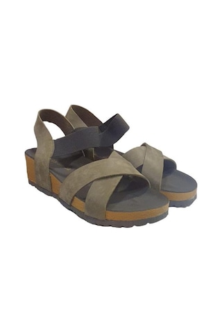 Pierre Cardin Üstü Ayarlı Lastikli Dolgu Topuk Bayan Sandalet 001