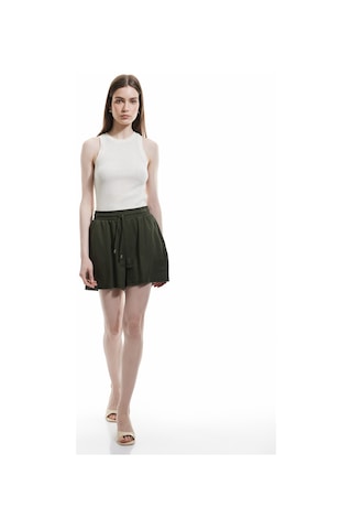 Koton Regular Fit Cepli Beli Bağcıklı Normal Paça Mini Şort Haki 5sak70036ek Haki