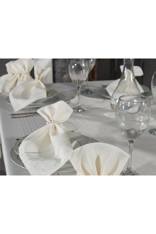 Corvver 26 Parça Dertsiz Masa Örtüsü Takımı Krem Krem