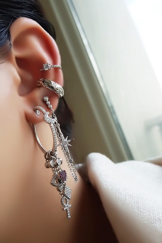 MorMajor Silver Tekli Ithal Halka Sallantılı Figürlü Gümüş Küpe-7336