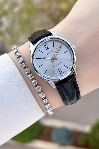 Casio Csgnct152 Kadın Kol Saati Gümüş