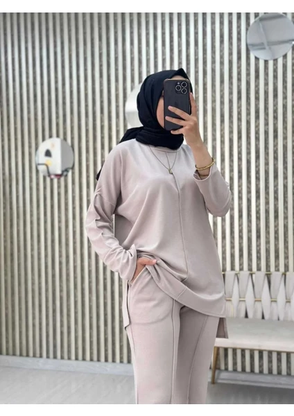 Guzelco Bej Bisiklet Yaka Yanı Yırtmaçlı Tunik & Cepli Pantolon İkili Takım Guzelco Bej Bisiklet Yaka Yanı Yırtmaçlı Tunik & Cepli Pantolon İkili Takım