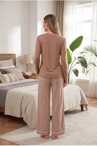 Findit Şık Tasarım Viskon Yaprak Desenli V Yaka Uzun Kollu Kadın Pijama Takımı Görsel