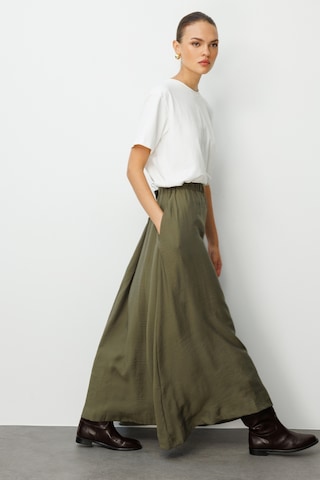 Mizalle Modal Karışımlı Haki Beli Lastikli Maksi Etek Haki