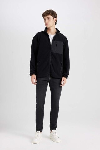 DeFacto Regular Fit Dik Yaka Fermuarlı Cepli Polar Hırka A6892AX24WNBK81 Siyah