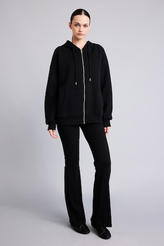 Defacto Oversıze Kapüşonlu Kalın Sweatshirt Kumaşı Hırka I2413ax26aubk81 Siyah-bk81