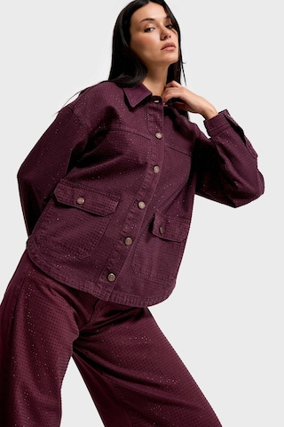 Kadın Bordo Renk T-6w5-122 Oversize Parlak Taşlı Özel Tasarım Denim Ceket