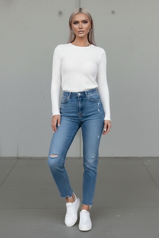 Kadın Beyaz Dokulu Bisiklet Yaka Uzun Kollu Slim Fit Body - Kadın Bluz Krem