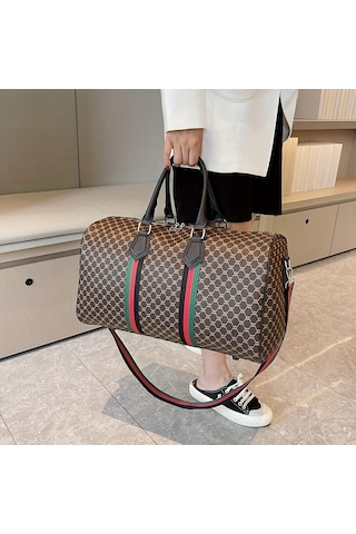 Büyük Kapasiteli Seyahat Spor Çantası