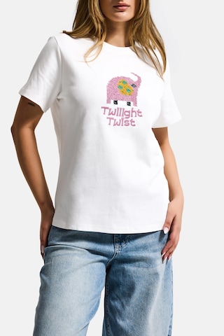 Itsbasic Kadın Beyaz Renk W5 Nakış Detaylı Oversize Tasarım T-shirt