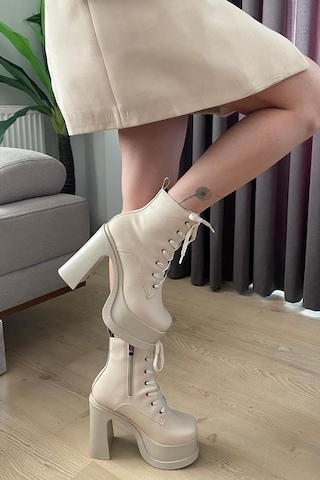 Preshley Kadın Simya Krem Bağcıklı Detaylı 12 Cm Platform Topuklu Fermuarlı Bot Krem